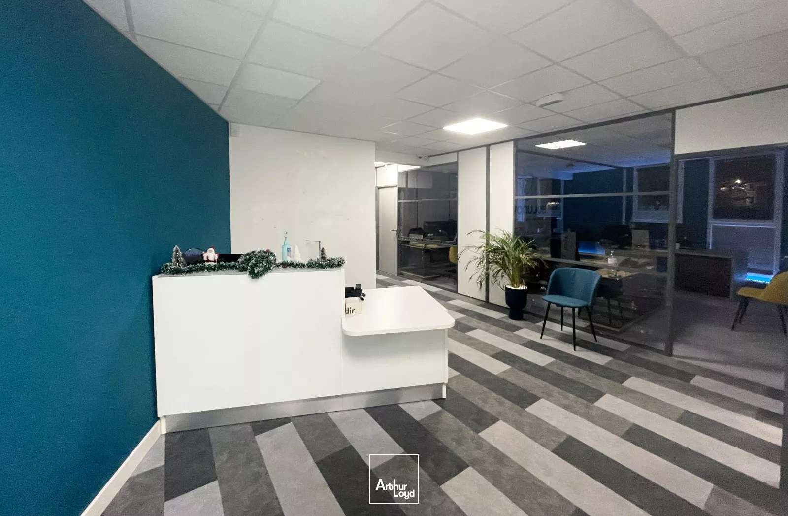 NIMES OUEST - Bureaux à louer - 130 m² - Secteur KM DELTA -Proche autoroute