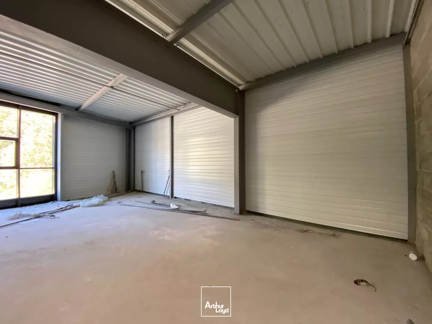 A LOUER LOCAL COMMERCIAL ANGLE DE RUE 168 M² BREST PORT