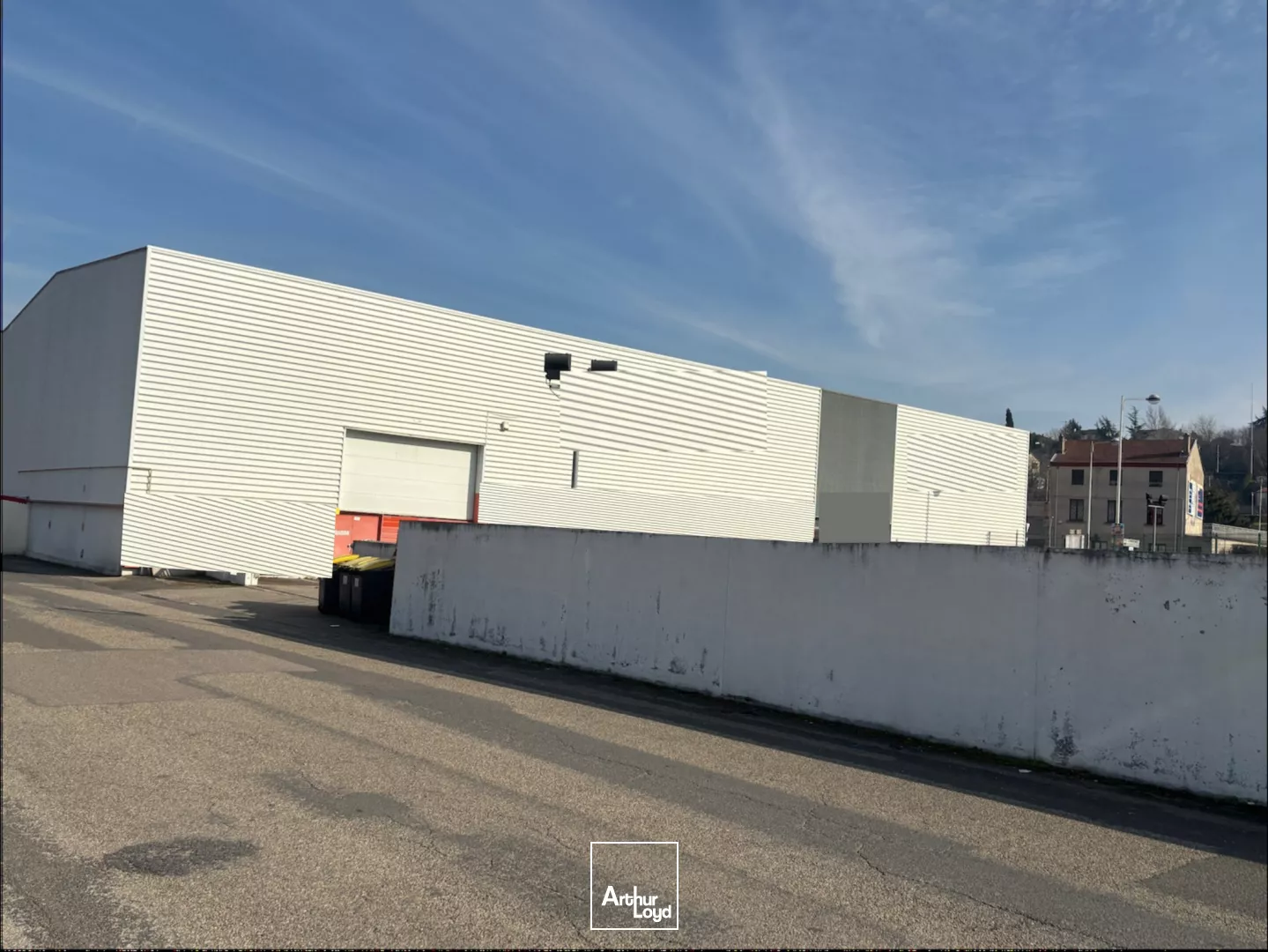 Locaux commerciaux à louer à L'HORME 42152