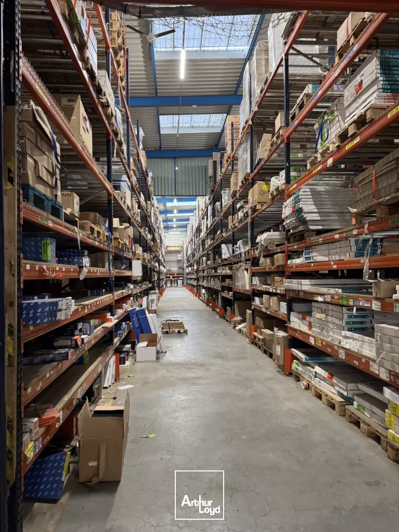 Entrepôts à louer à WASQUEHAL 59290