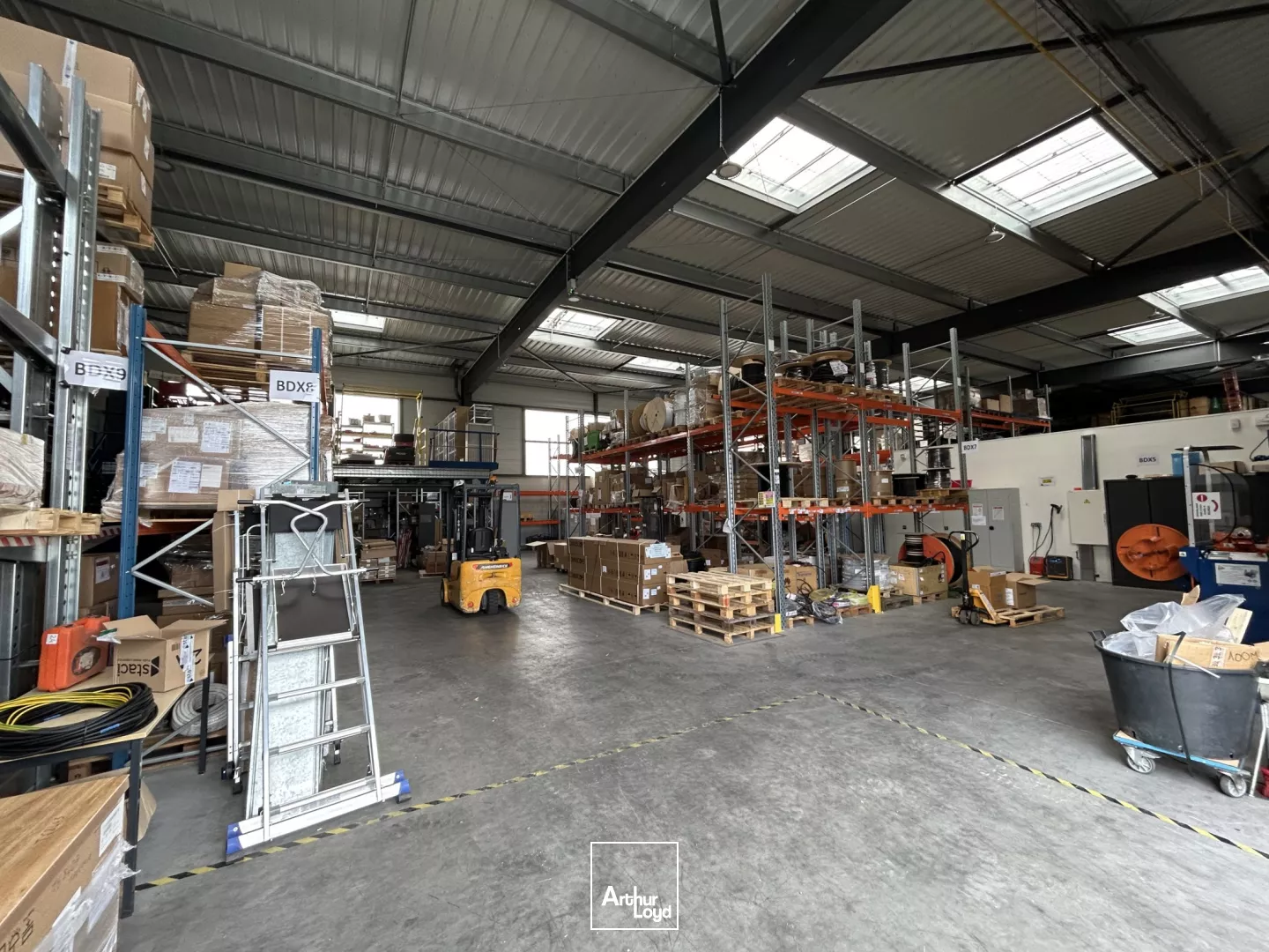 Bureaux à louer à SAINT JEAN D'ILLAC 33127