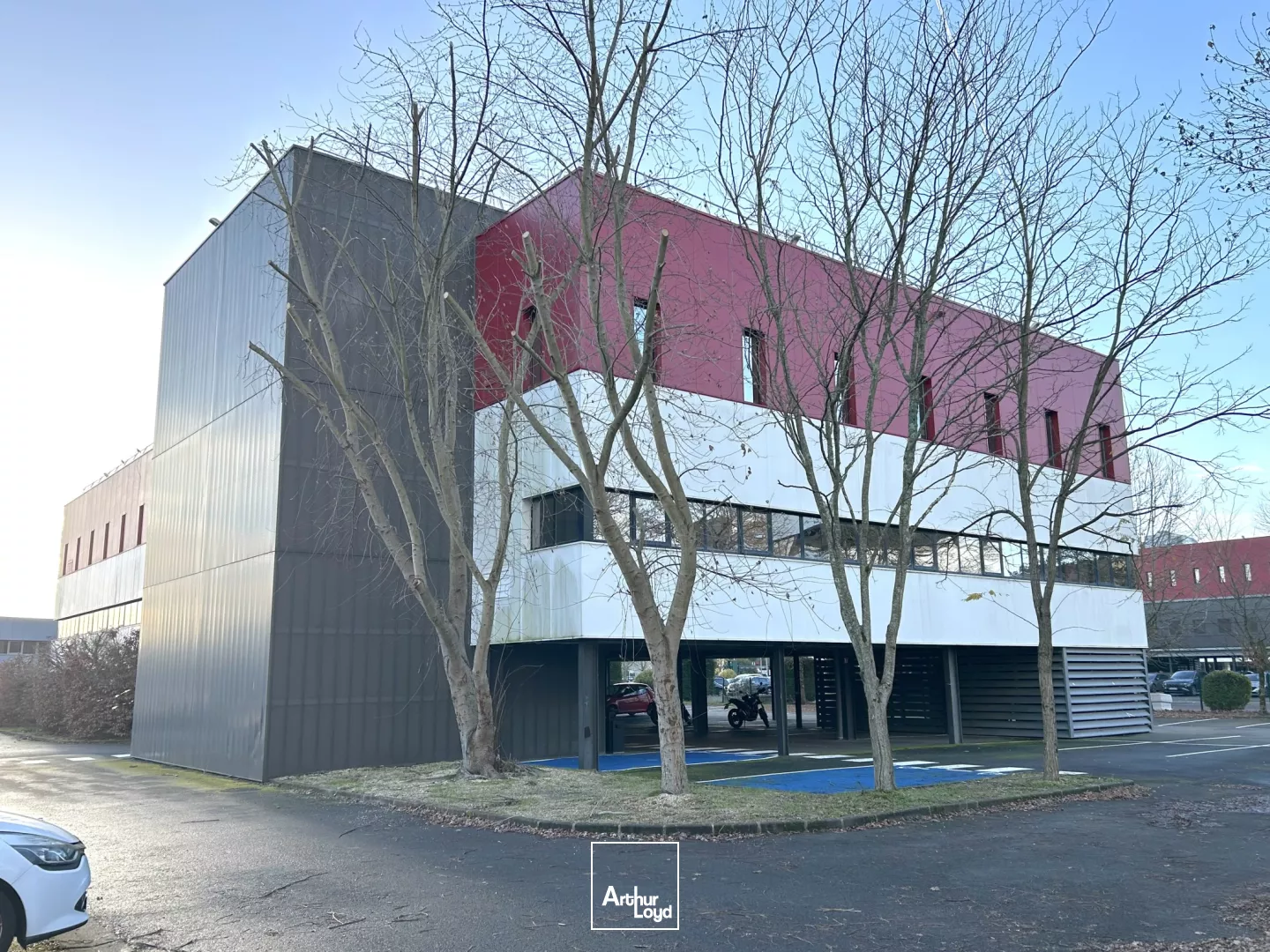 A louer - 1053 m² de bureaux - Mérignac Kennedy