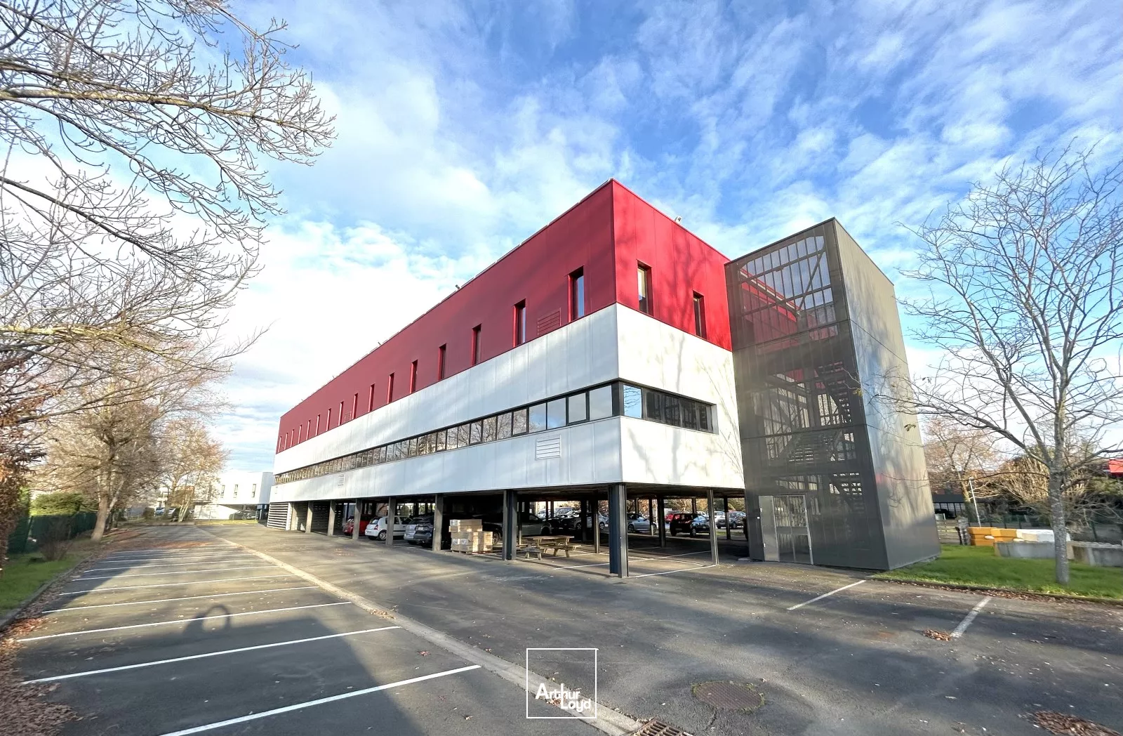 A louer - 1053 m² de bureaux - Mérignac Kennedy