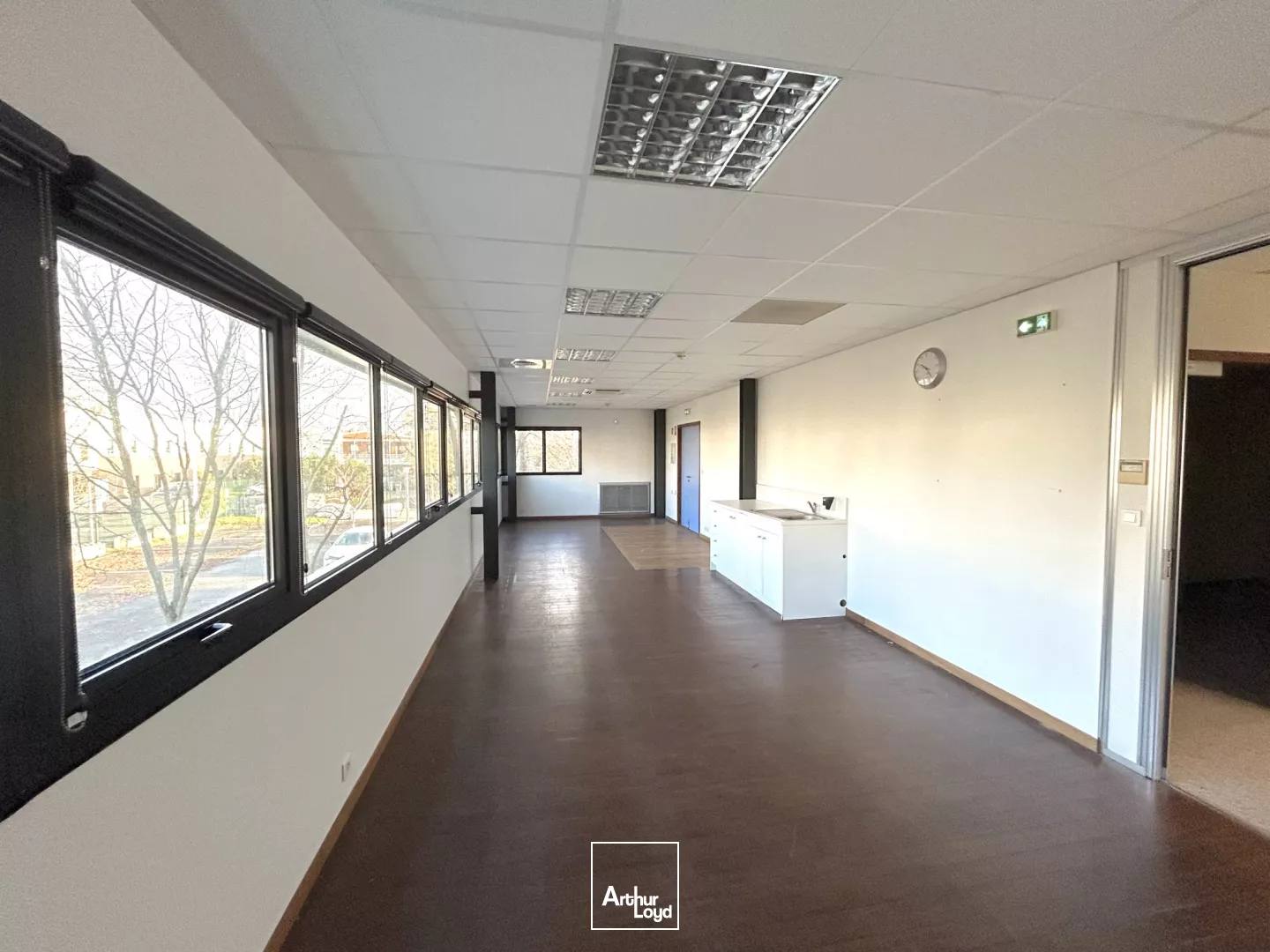 A louer - 1053 m² de bureaux - Mérignac Kennedy