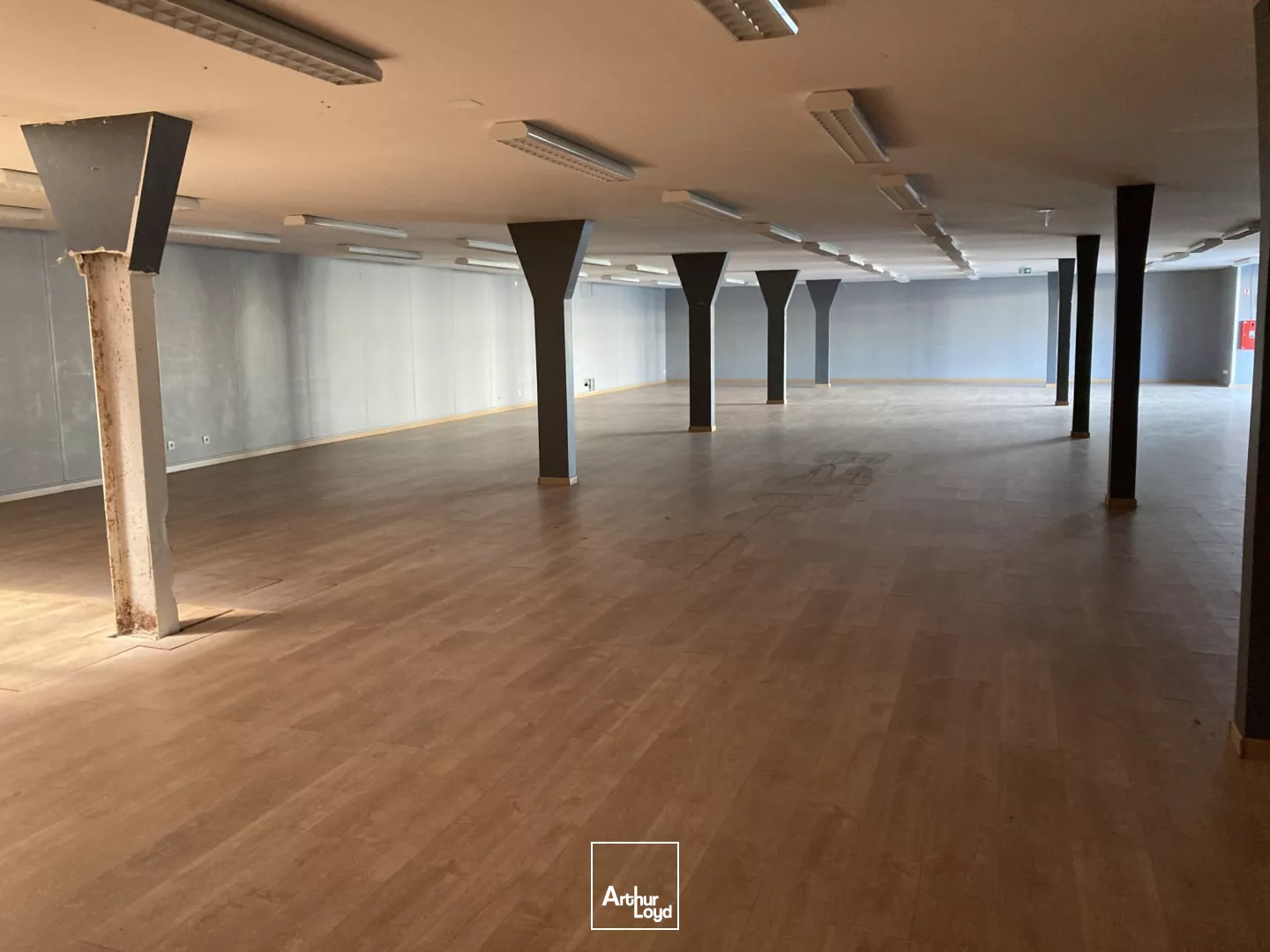 Locaux d'activité à louer à EVREUX 27000