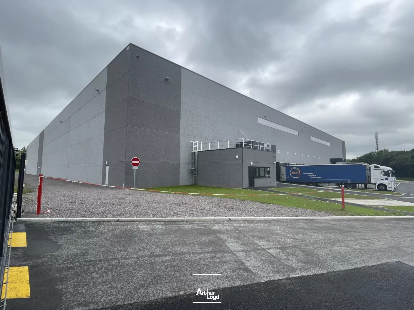 A Louer A vendre Entrepôt à Valenciennes