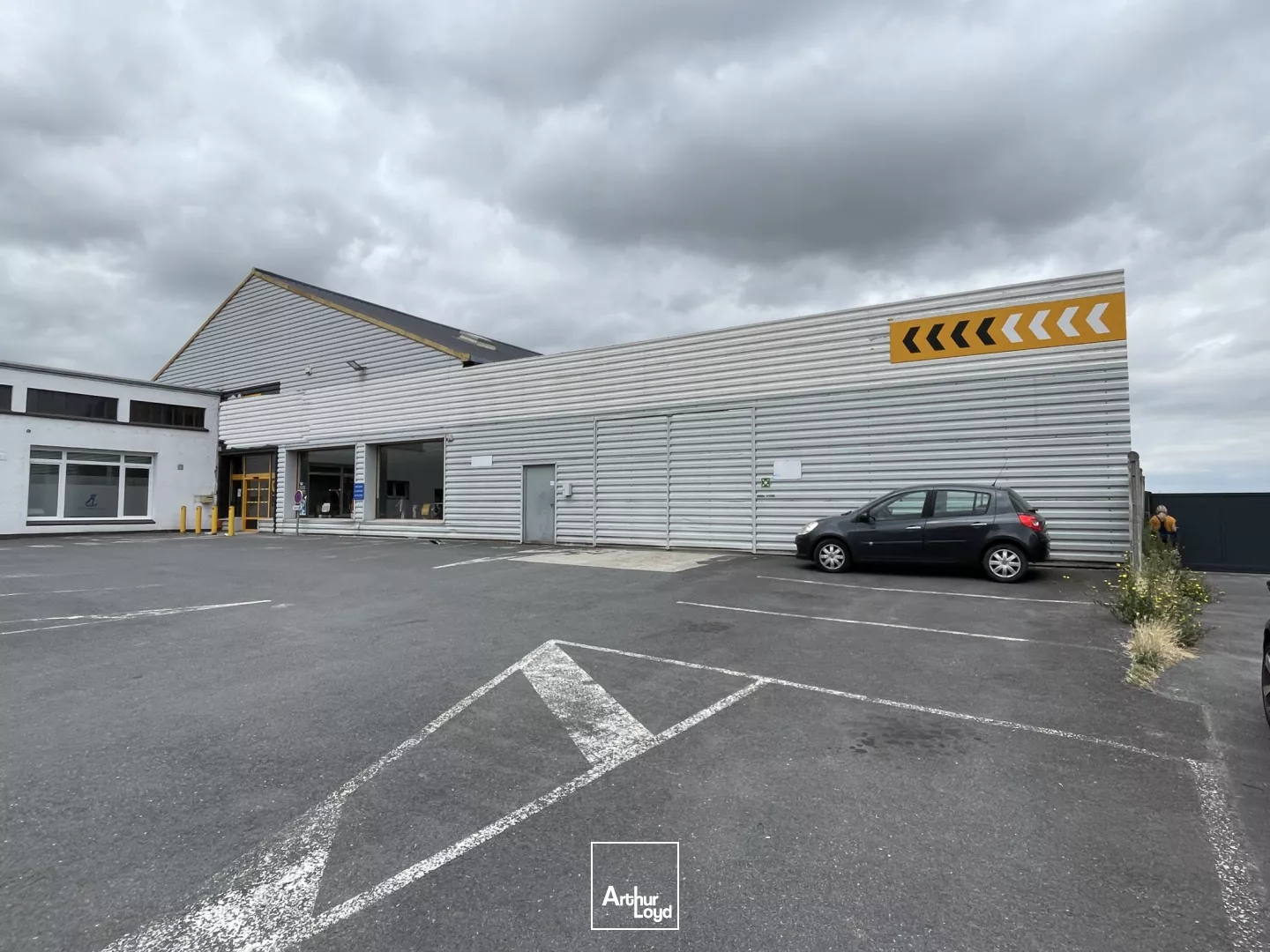 A Louer A vendre Entrepôt à Cambrai