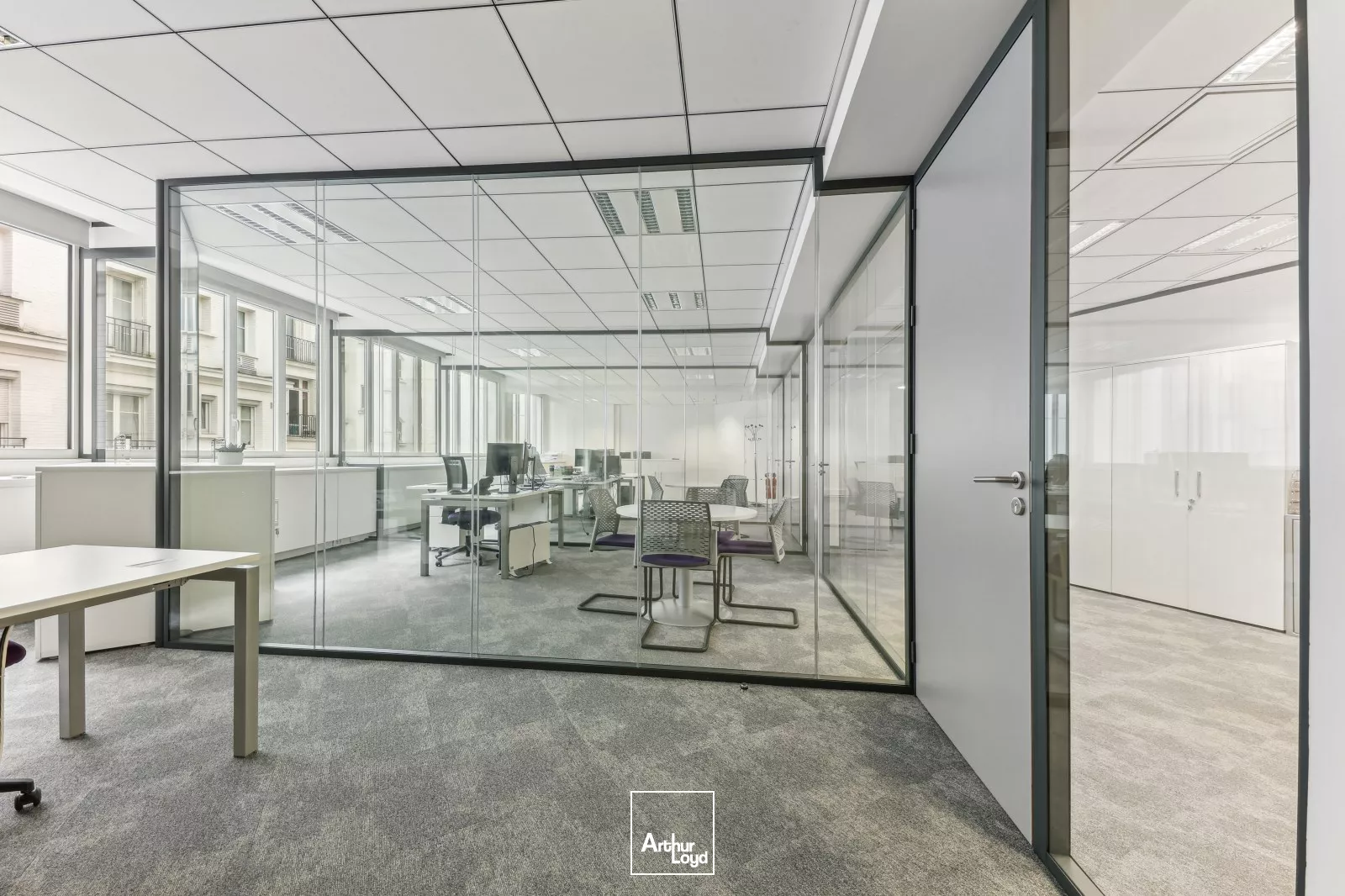 Bureaux à louer à PARIS 75016