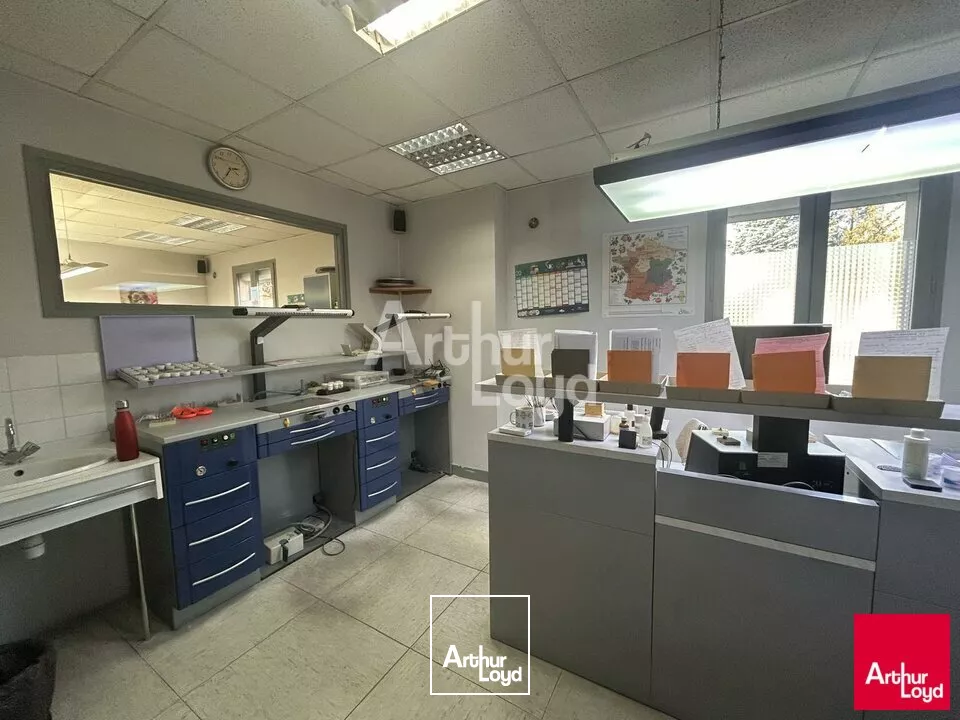 BLOIS - LOCATION BUREAUX DE 92,16 M² - ACCÈS A10 A 5 MN