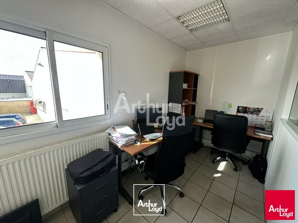 CORPS NUDS - LOCAL D'ACTIVITE A VENDRE - 640 M²