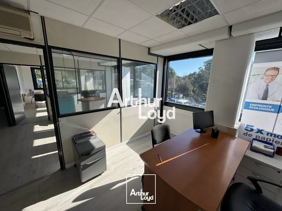 Bureaux à louer 120 m² cloisonnés et climatisés bon standing - Valbonne