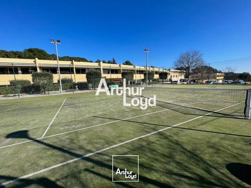 Bureaux à la location 746 m² - Sophia Antipolis - Environnement paysager