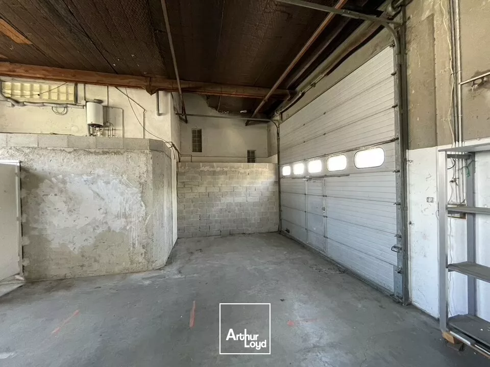 A vendre - Immeuble - Local d'activité avec bureaux - Axe principal Carpentras - Mazan