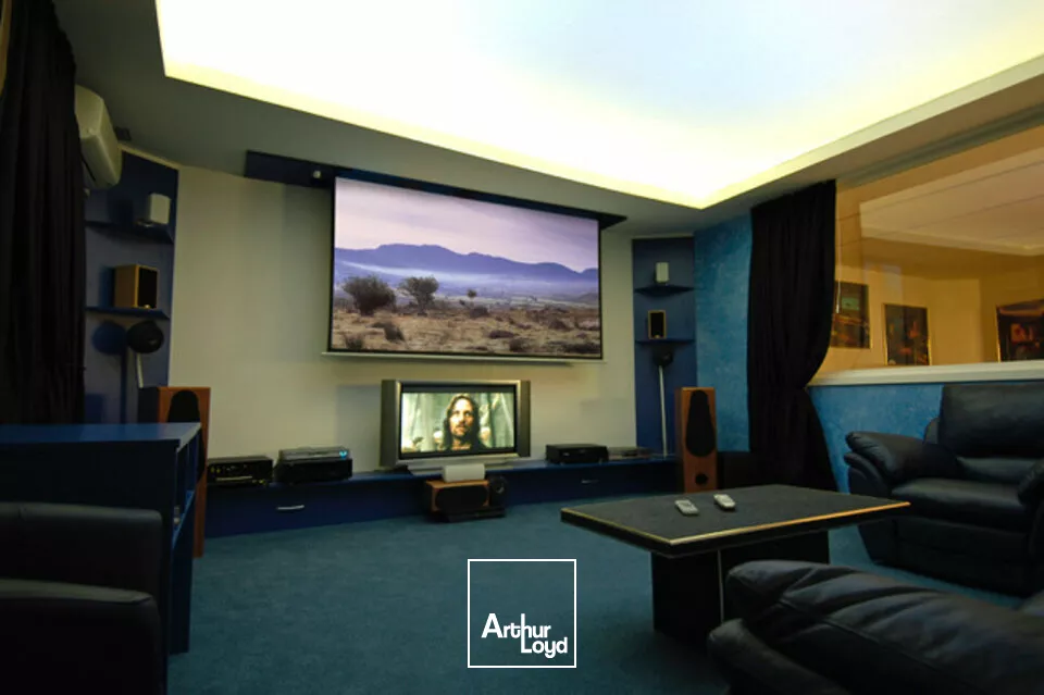 LOCAL COMMERCIAL à LOUER de 450 m²