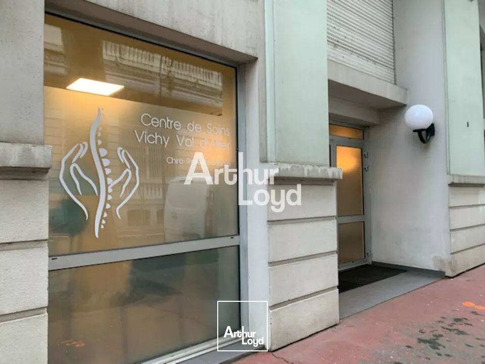 LOCAL PROFESSIONNEL 125m²