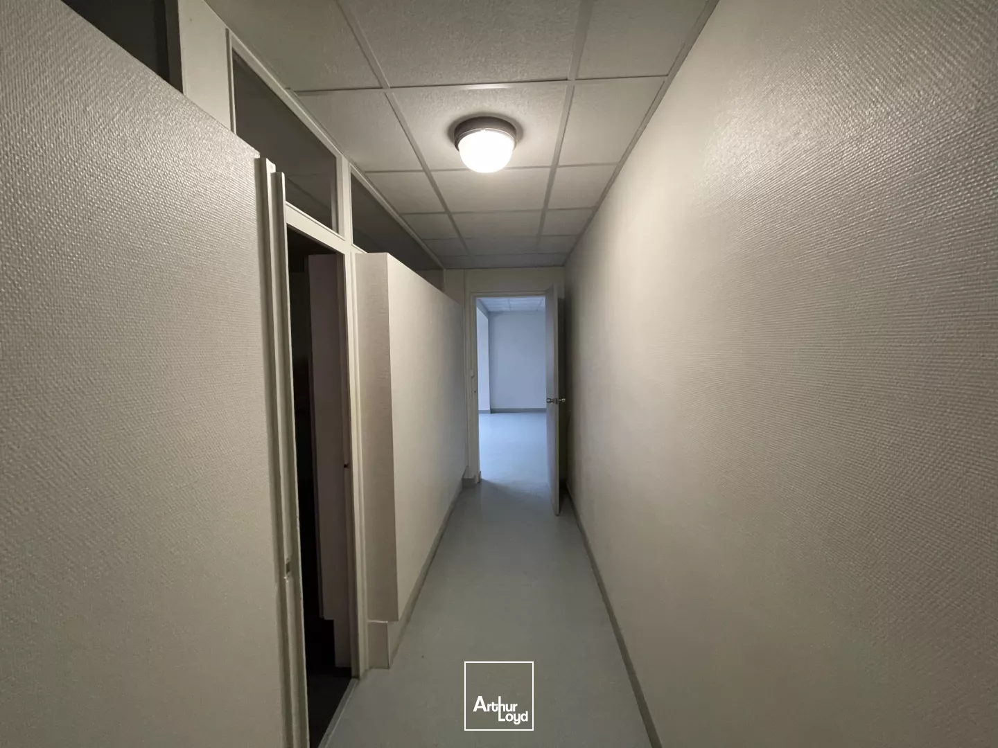 BUREAUX À VENDRE-240 M²-CENTRE VILLE DE NANTES