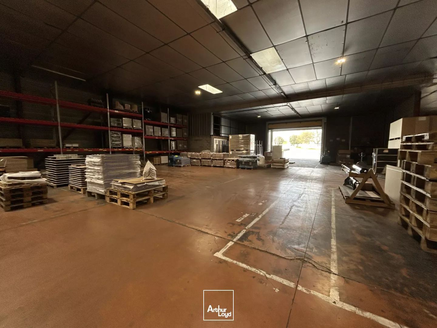 Local d'activités disponible à la location à Carbon Blanc