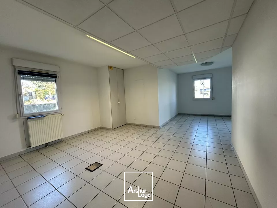 Chatenoy le Royal, Bureaux de 95 m² 