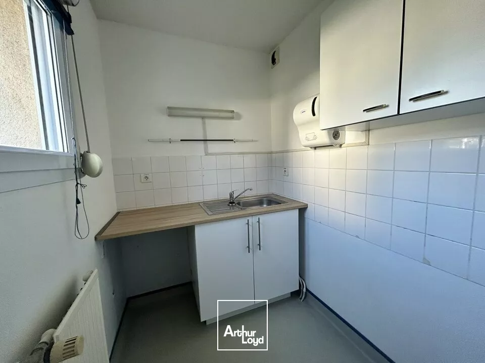 Chatenoy le Royal, Bureaux de 95 m² 