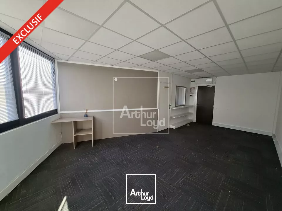 A proximité immédiate du RER A Lognes