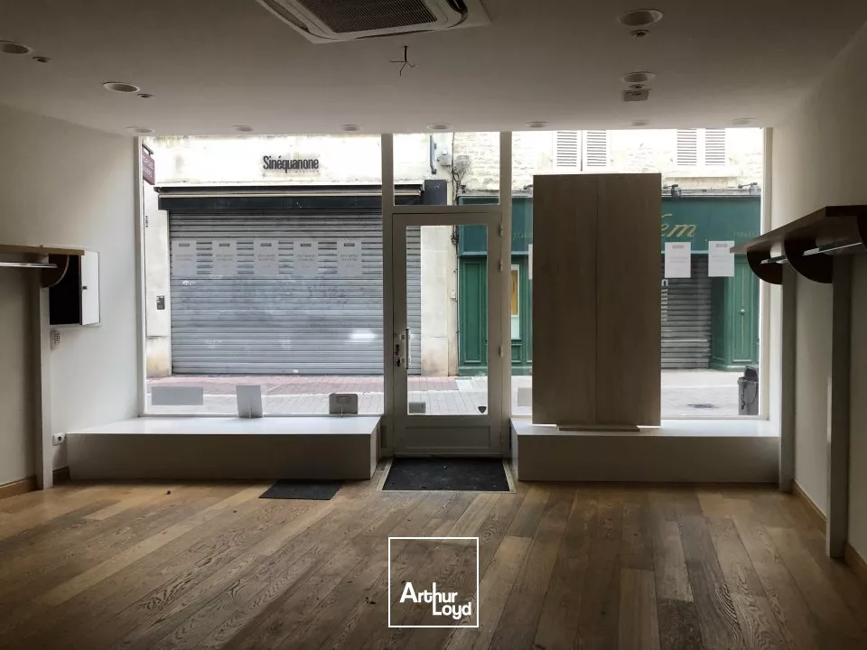 local commercial centre ville