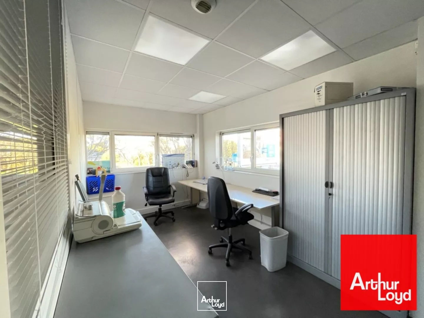 BUREAUX DE 211 M2 A LOUER - LATTES