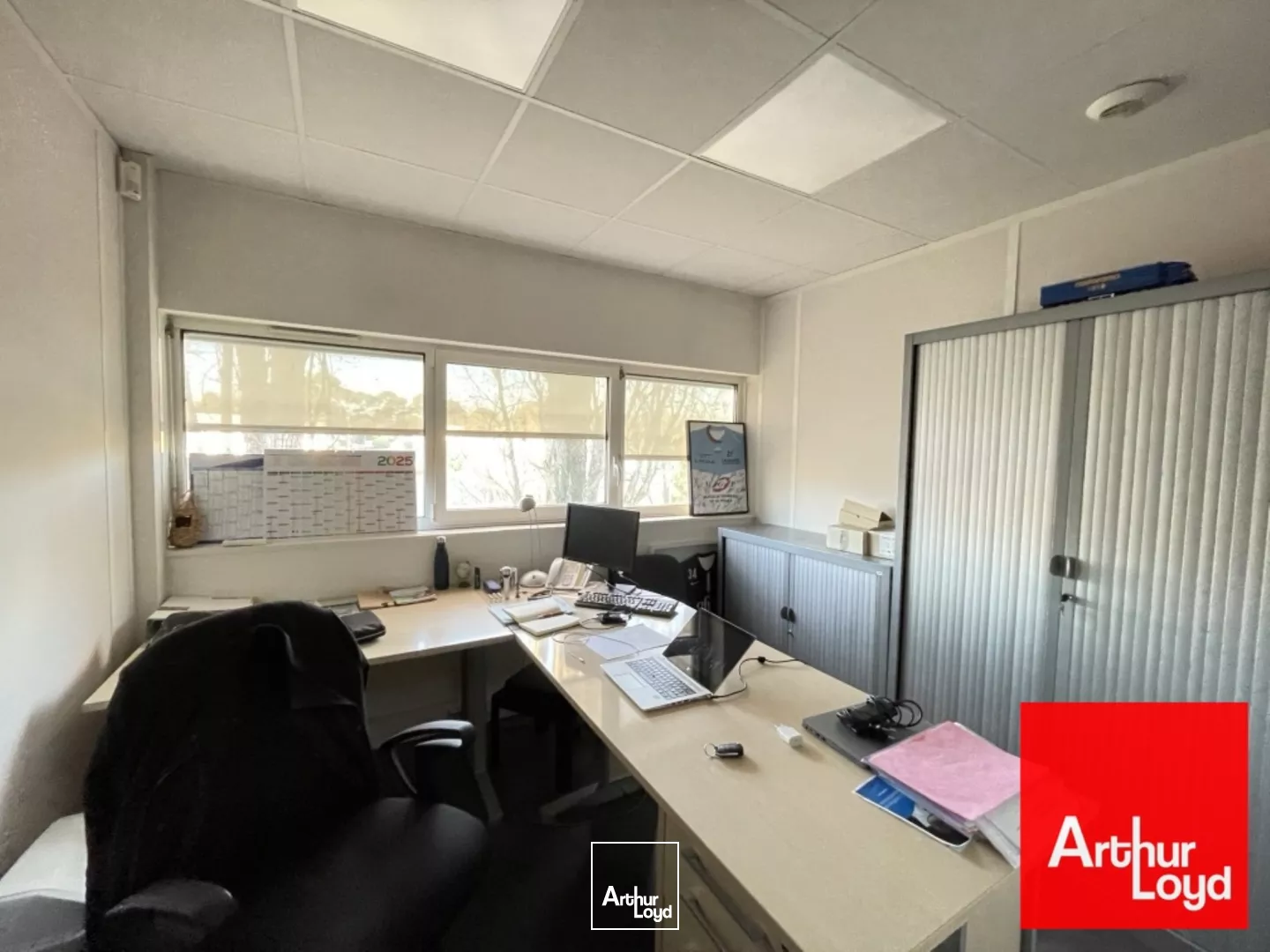 BUREAUX DE 211 M2 A LOUER - LATTES
