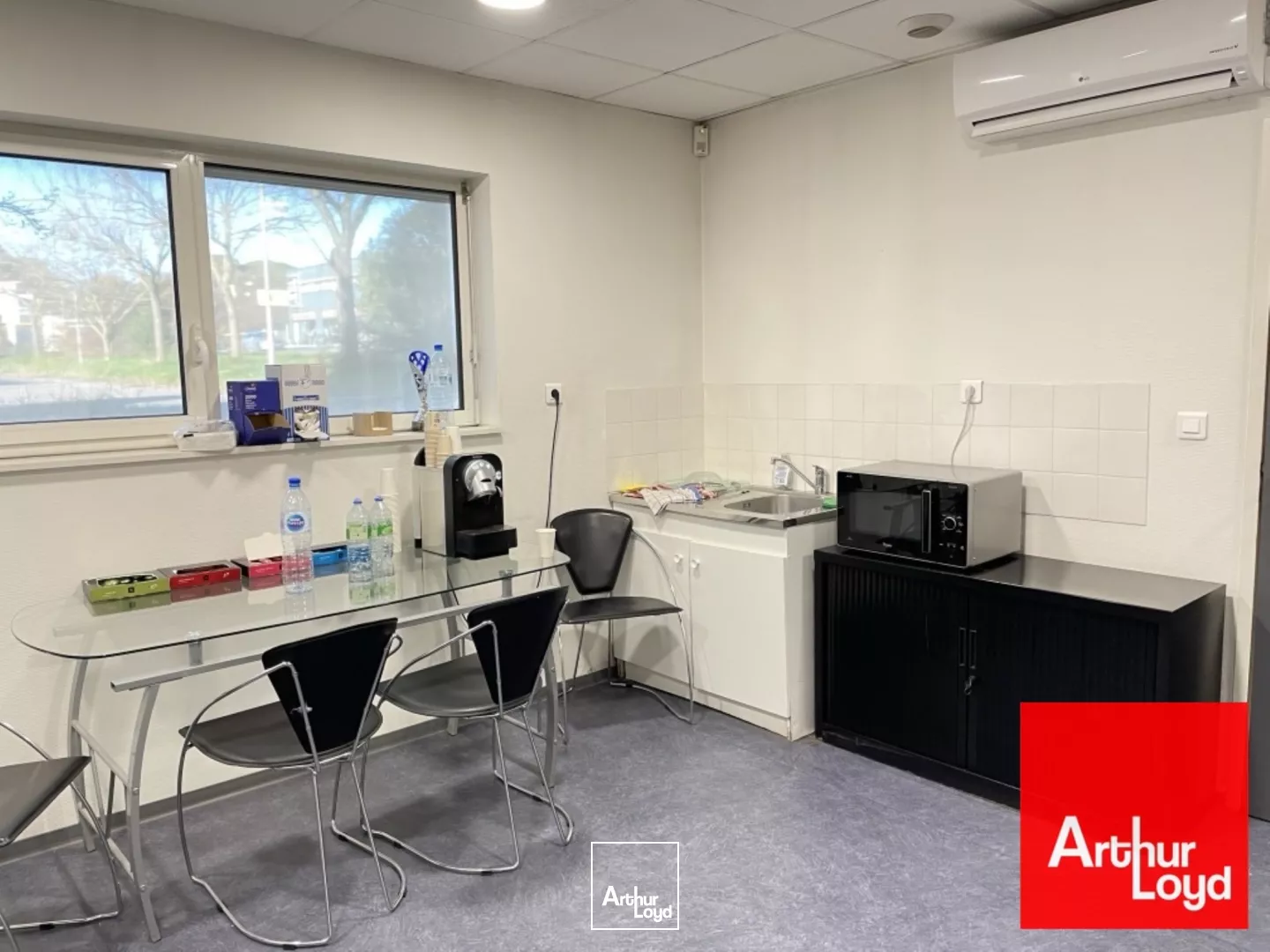 BUREAUX DE 211 M2 A LOUER - LATTES