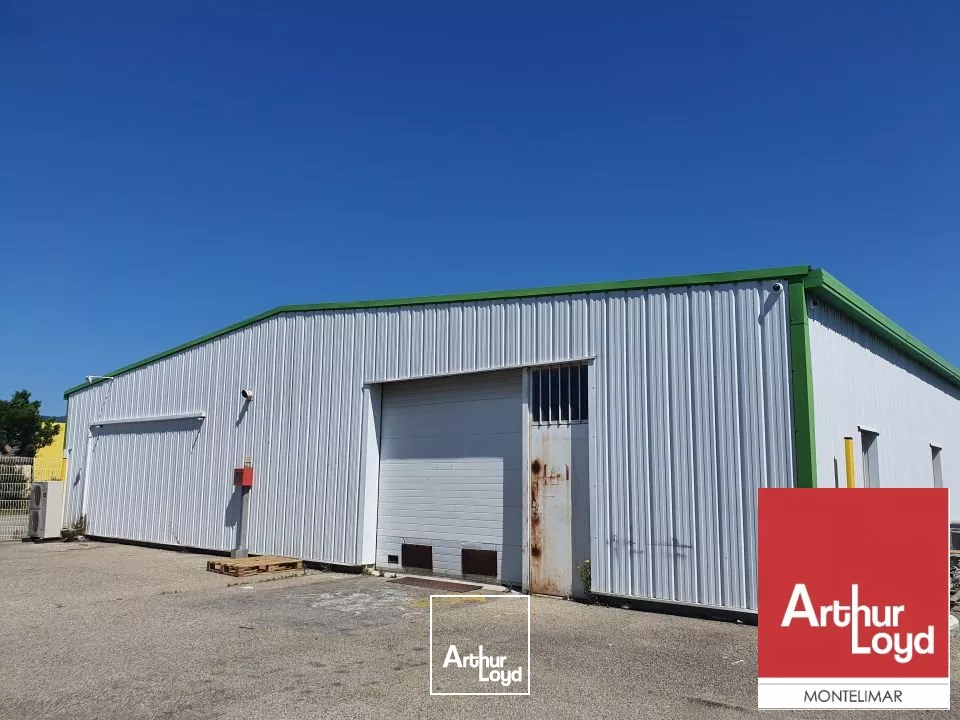 MONTELIMAR - ZONE DU MEYROL - A LOUER LOCAL D'ACTIVITE D'ENVIRON 470 M2 AVEC PARKING