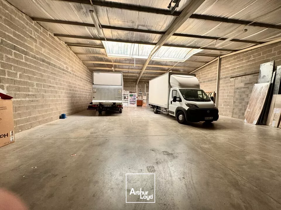 AMBOISE CHARGE SITE D'ACTIVITES LA BOITARDIERE - A LOUER LOCAL D'ACTIVITES DE 310 M²