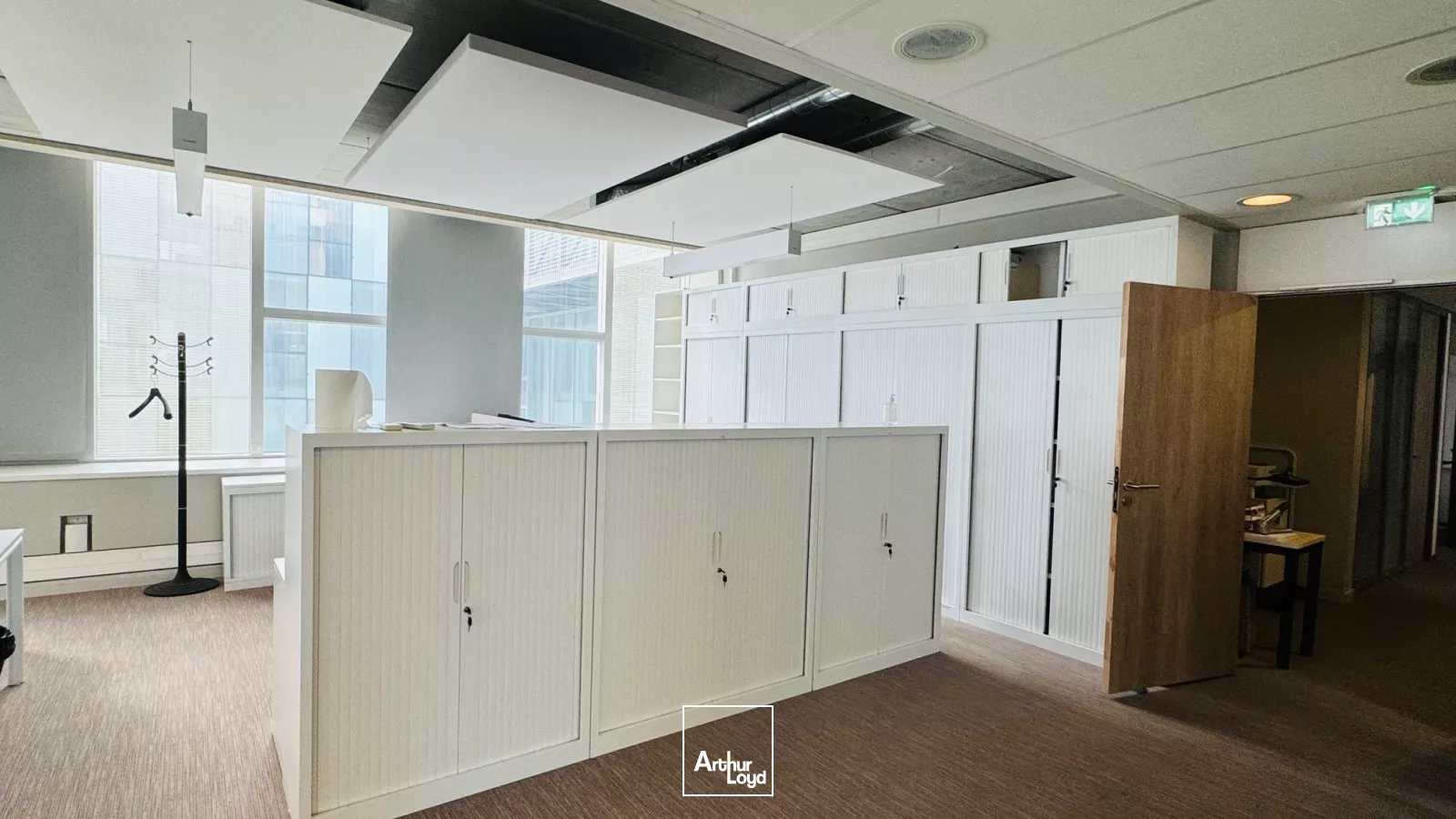 PLATEAU DE BUREAUX 194 M² LE BASSAM BREST PORT DE COMMERCE