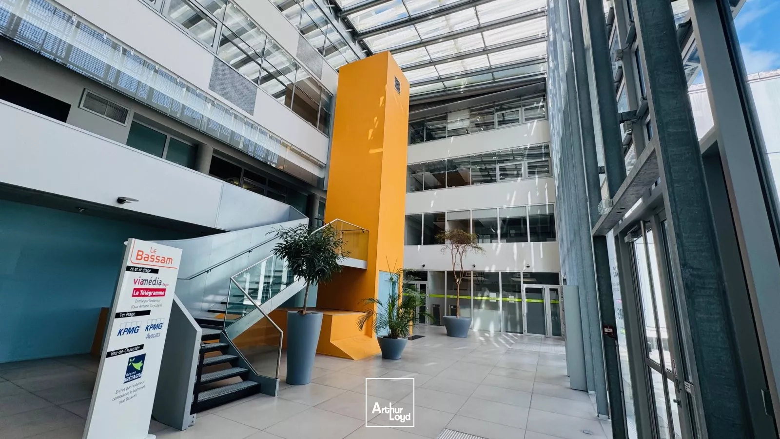 PLATEAU DE BUREAUX 194 M² LE BASSAM BREST PORT DE COMMERCE