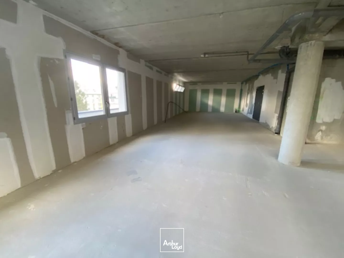 BUREAUX A VENDRE OU A LOUER - 185 M² - ANATOLE FRANCE BREST