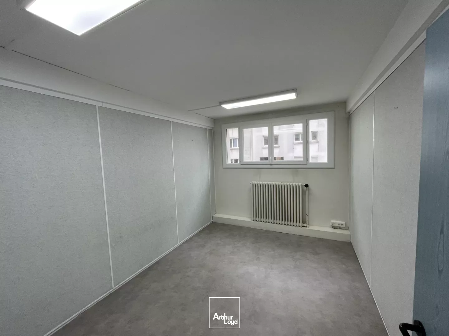 BUREAUX À LOUER-145 M²-ÎLE DE NANTES