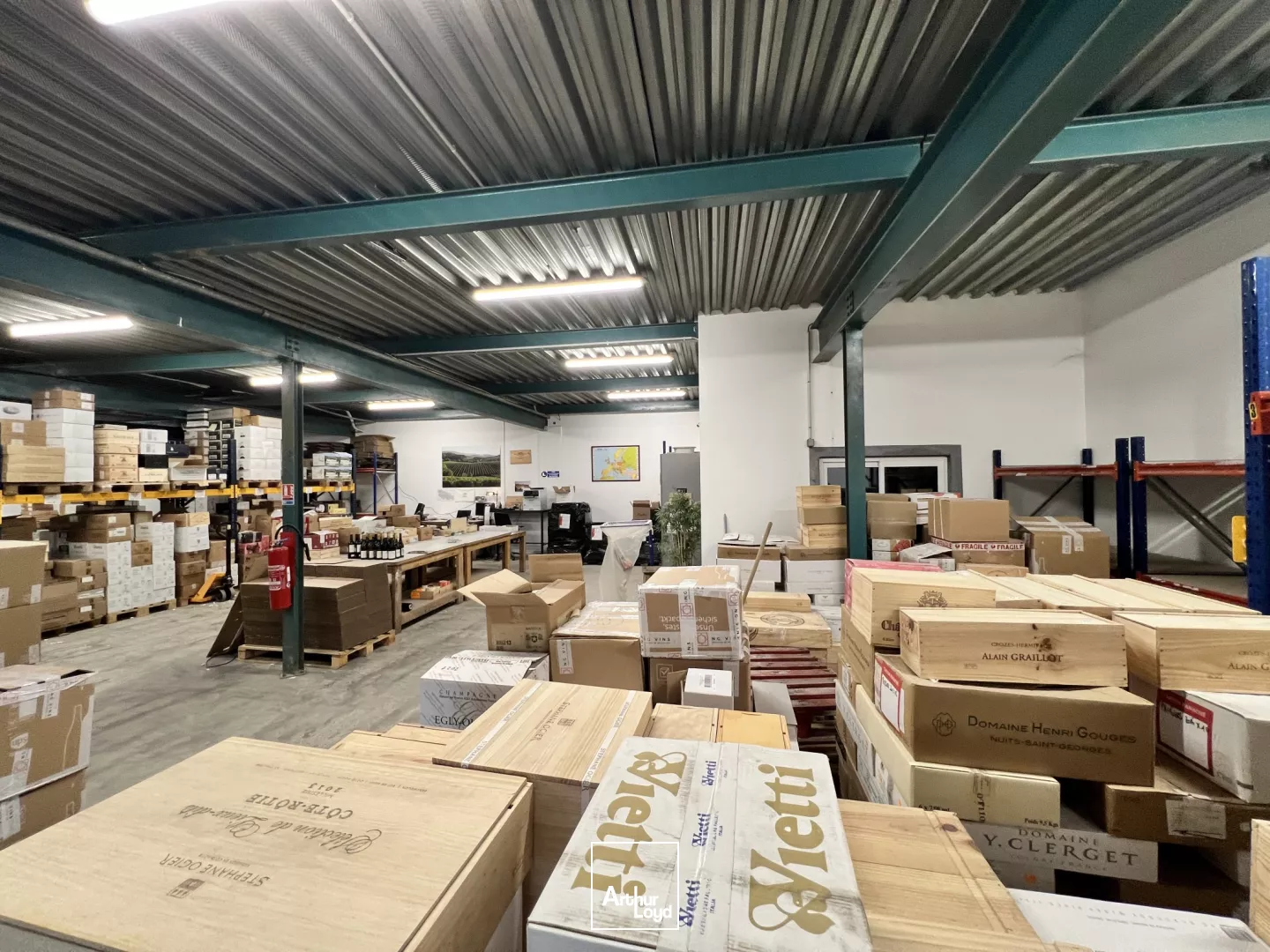 Local d'Activité - location - 1500 m² en ZI Nord d'Arles 