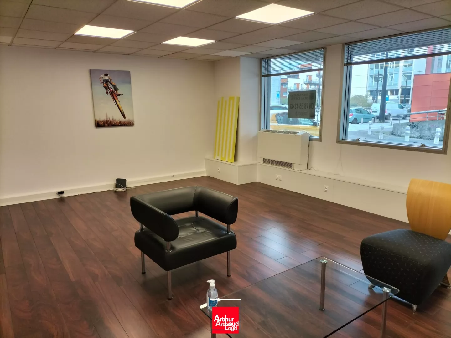 A LOUER BUREAUX 2 LOTS de 50M² en RDC SECTEUR EUROPOLE GARE GRENOBLE