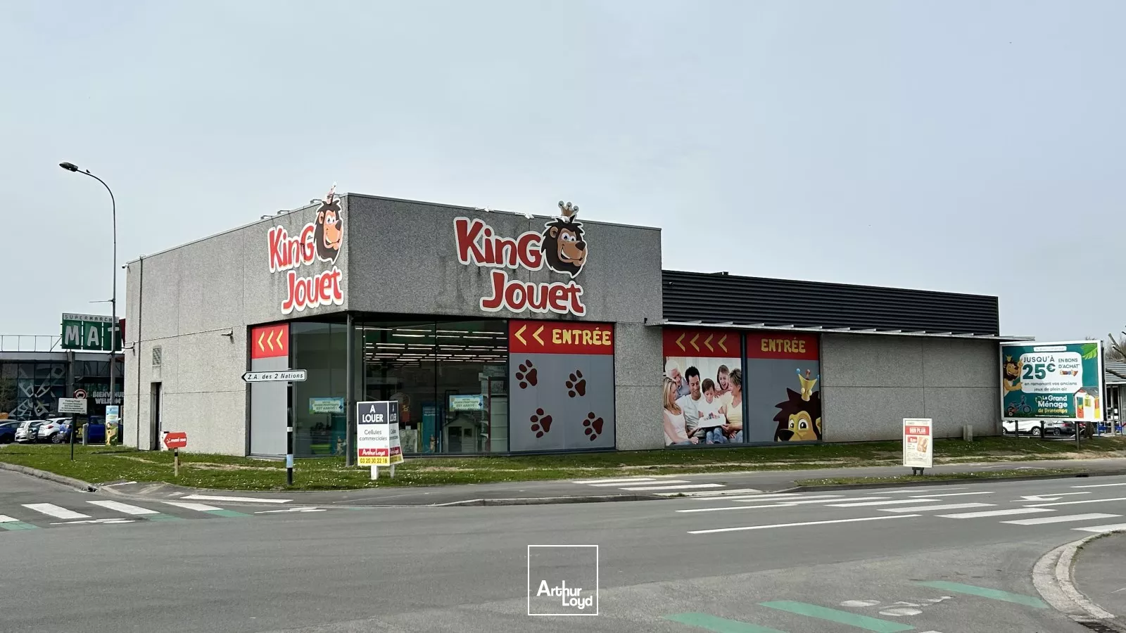 EXCLUSIVITÉ - 2 Locaux commerciaux disponibles, développant env 812 m2 & 638m2 - à louer - zone commerciale MATCH d'Halluin