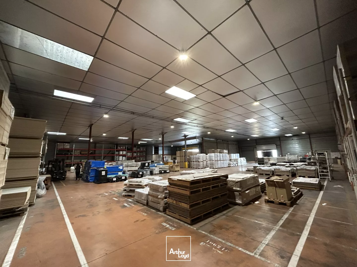 Local d'activités disponible à la location à Carbon Blanc