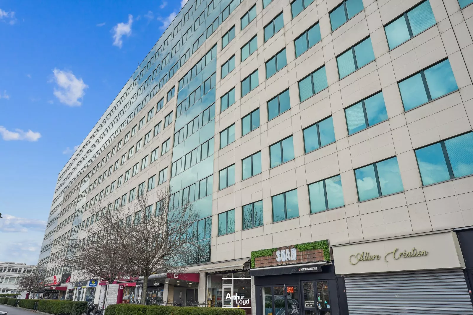 Nouveaux bureaux à acquérir - Facilité d'aménagement - Quartier animé d'Asnières sur Seine 