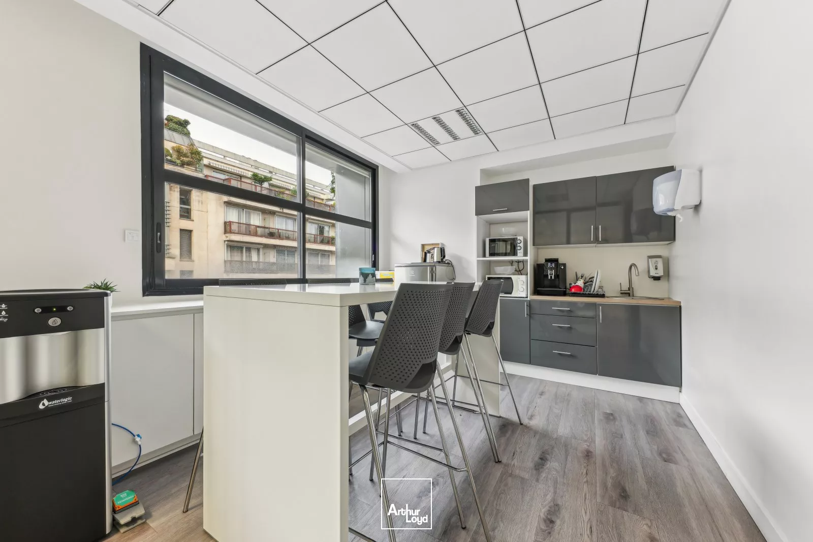 Bureaux à louer à PARIS 75016