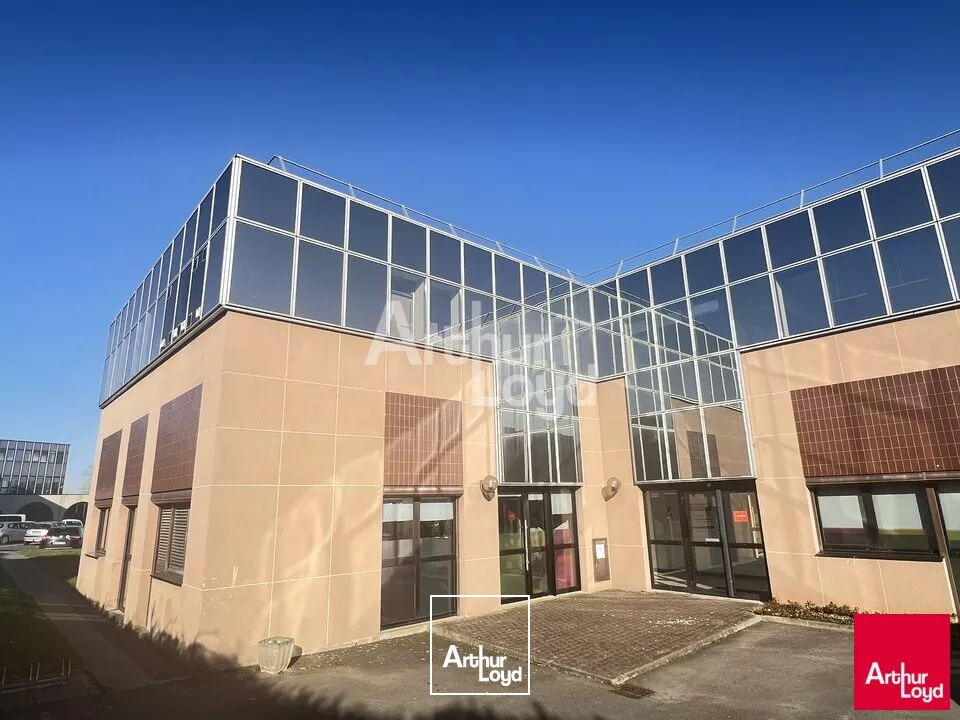 CESSON SEVIGNE - BUREAUX A LOUER - 177 M²