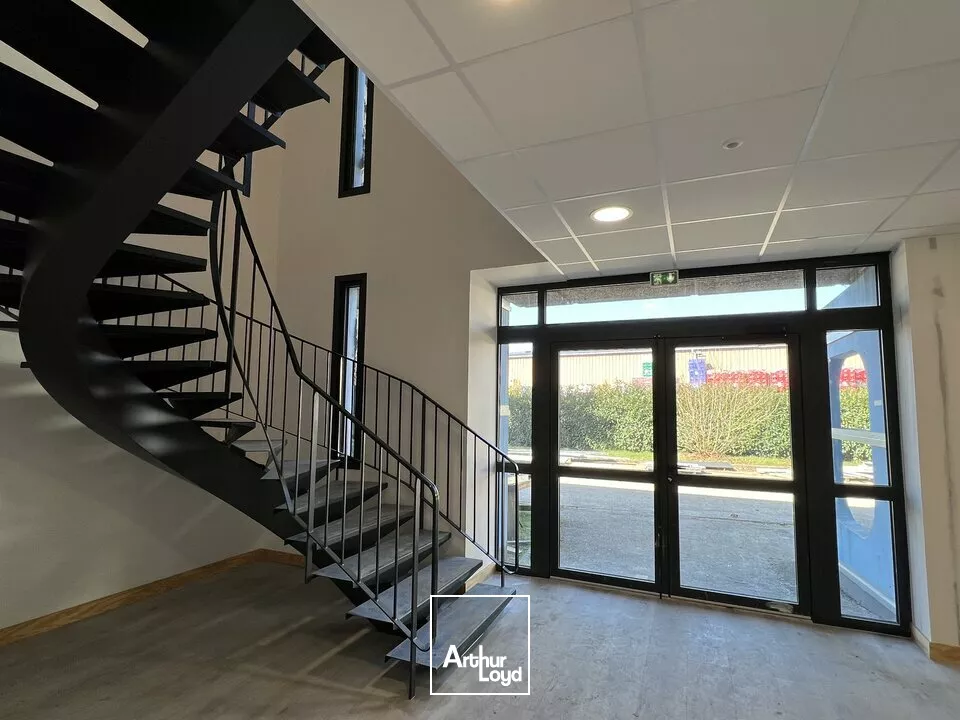 À LOUER - OUDALLE - BUREAUX NEUFS - 195 m² 