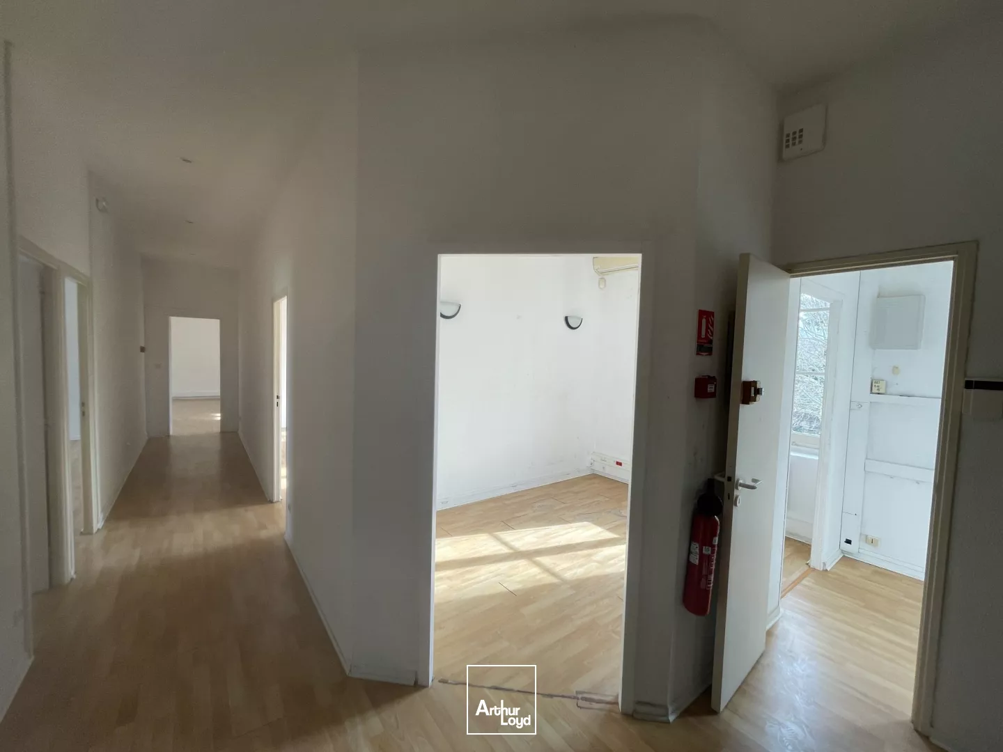 À LOUER - Bureaux lumineux et modulables à Narbonne de 478 m², divisibles à partir de 83 m2