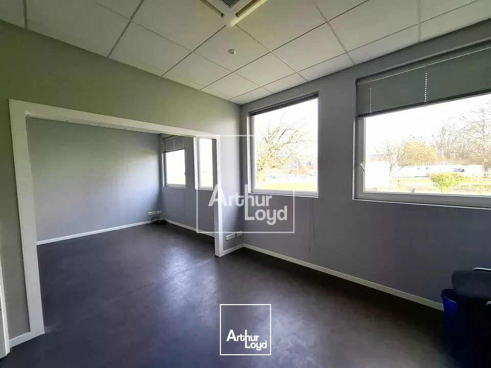 Bureaux avec restaurant inter-entreprise à louer 