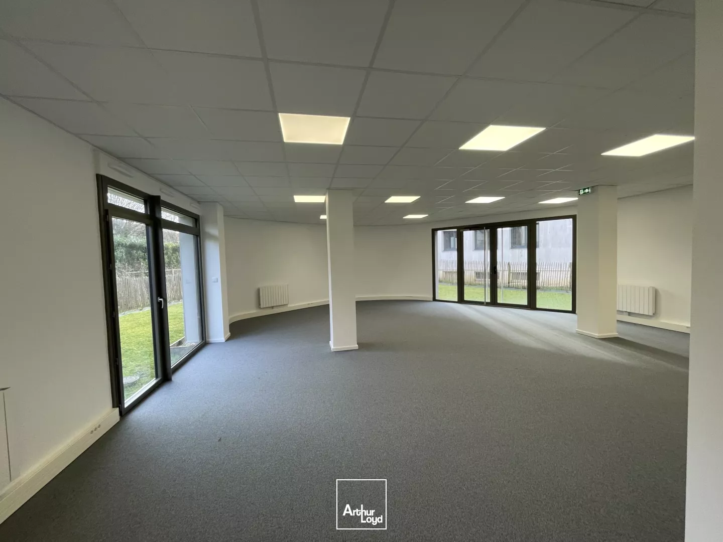 Locaux commerciaux à louer à BIHOREL 76420