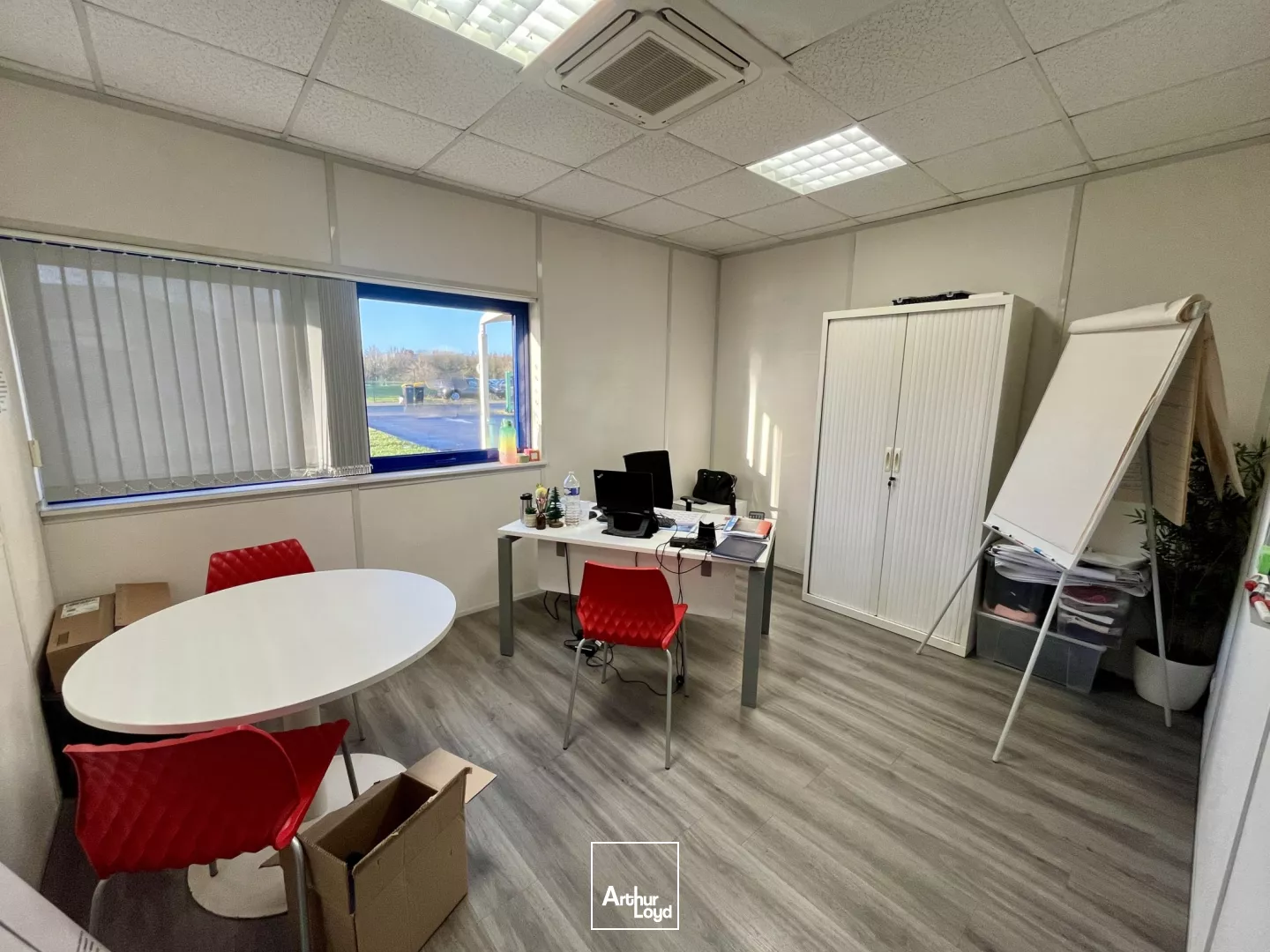 Bureaux à louer 77m2 Meung-Sur-Loire PA SYNERGIE