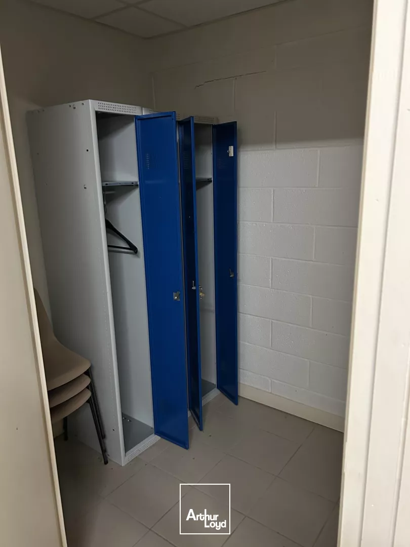 Local commercial de 608 m² à louer - Visibilité optimale à Libercourt 