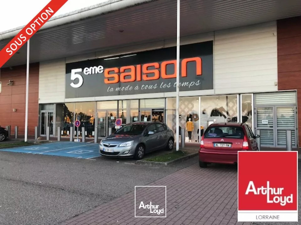 LOCAL COMMERCIAL à LOUER de 1270.95 m²