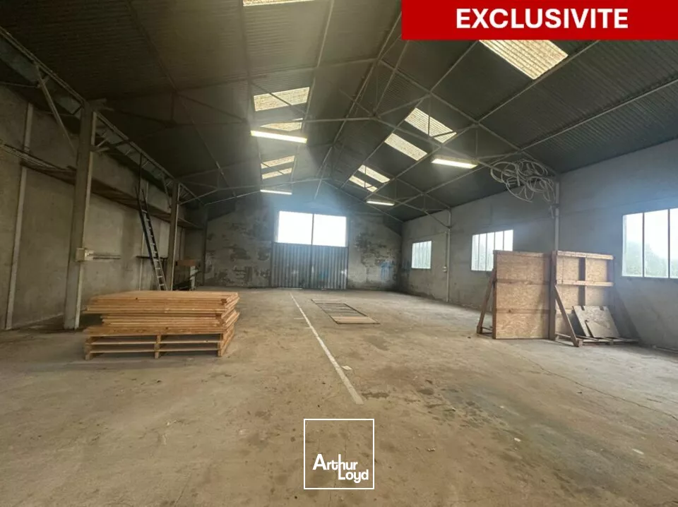 A LOUER - LOCAL D'ACTIVITES - SAINT GERMAIN DU PUY