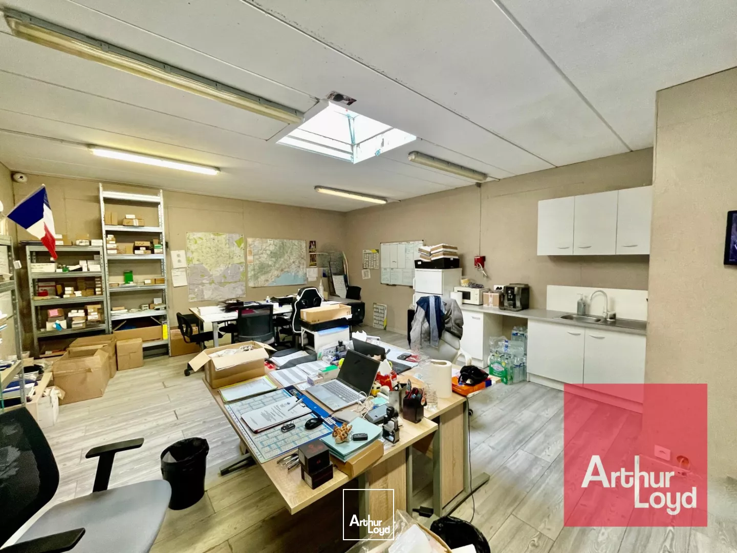 LOCAL D'ACTIVITÉ À LOUER - LATTES